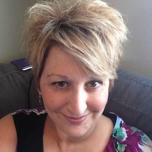 Meet your Posher, Carrie